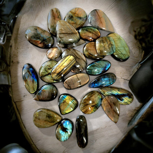 Labradorite Silver Pendant - DV Jewelry Designs