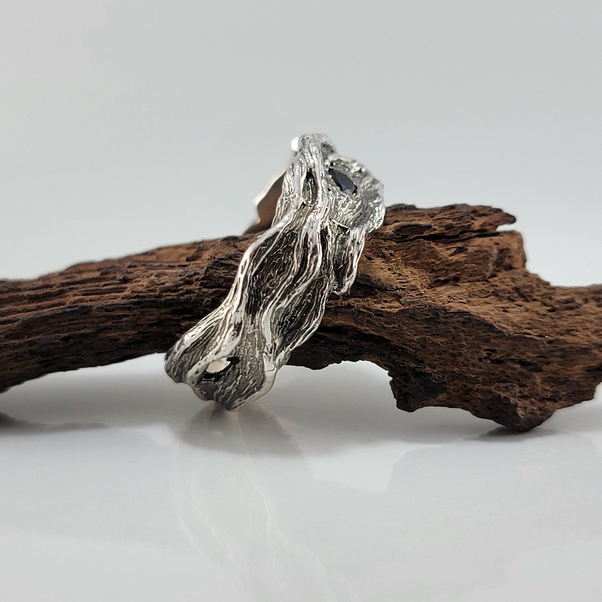 Driftwood Style Blue Sapphire Wedding Band - DV Jewelry Designs