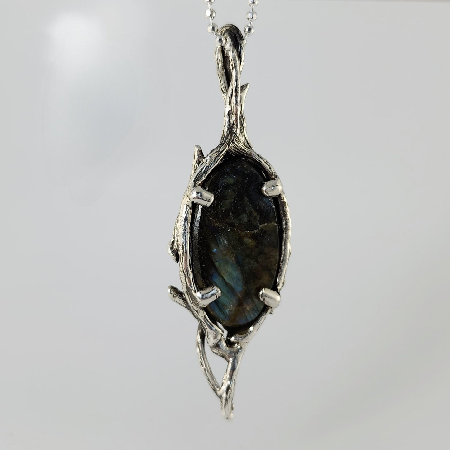 Labradorite Silver Pendant - DV Jewelry Designs