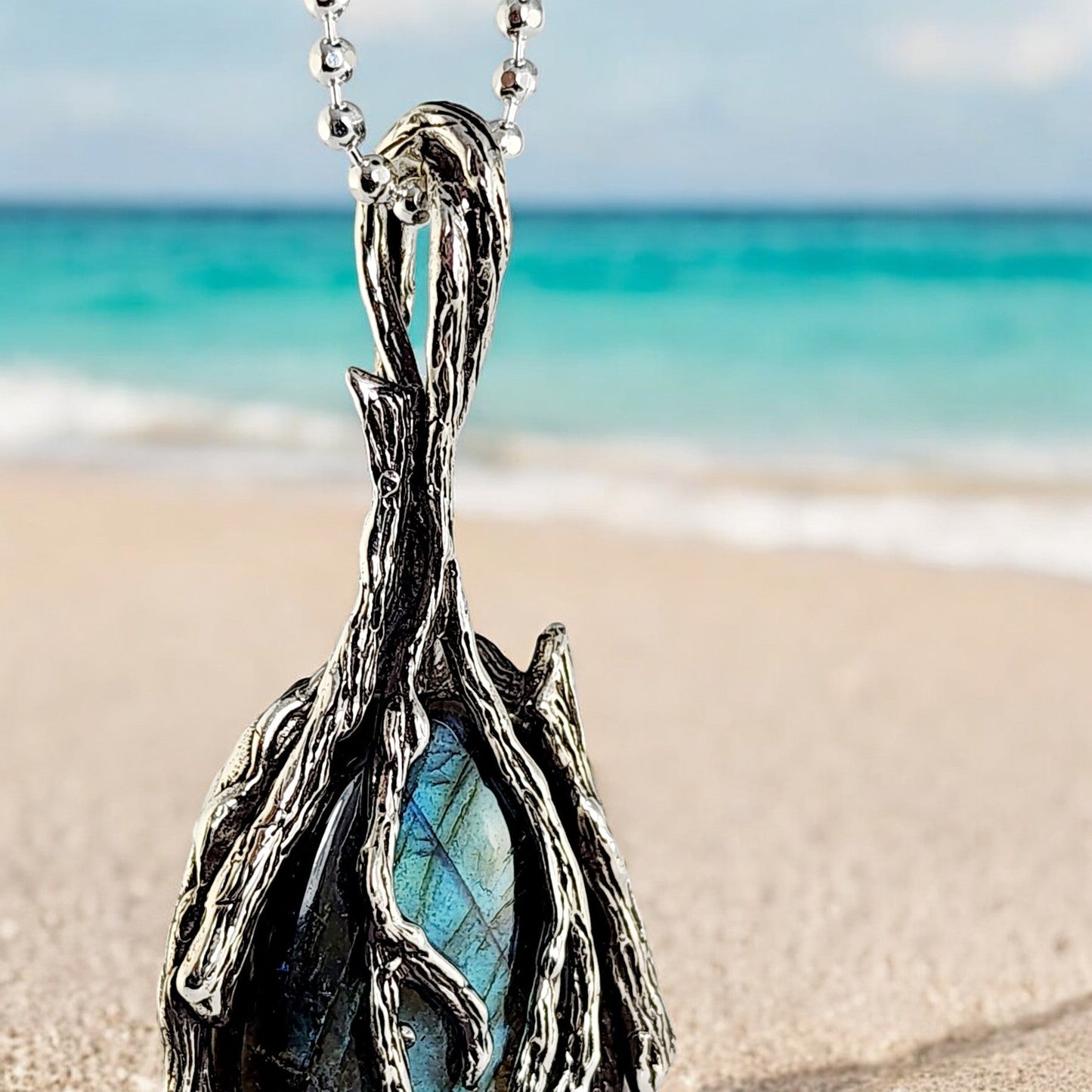 Labradorite Silver Pendant - DV Jewelry Designs