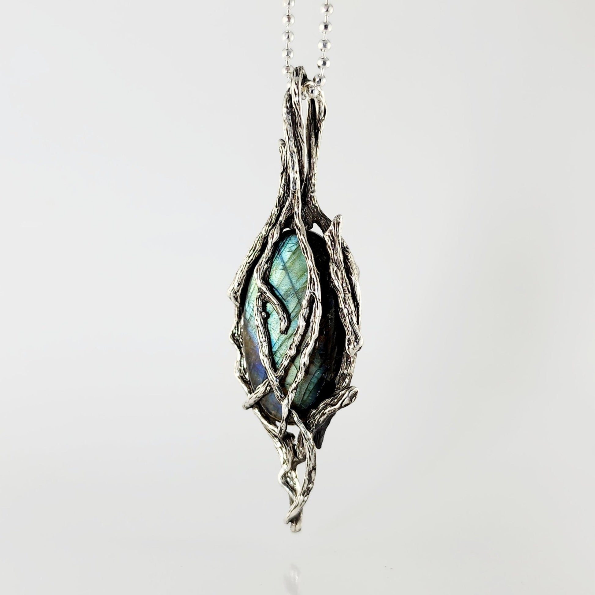 Labradorite Silver Pendant - DV Jewelry Designs