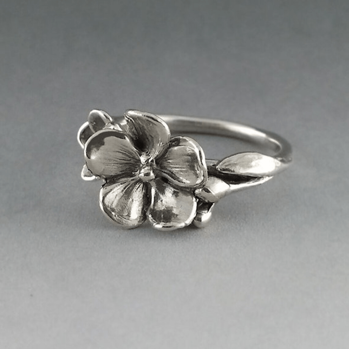 Sterling Silver Flower Ring - DV Jewelry Designs