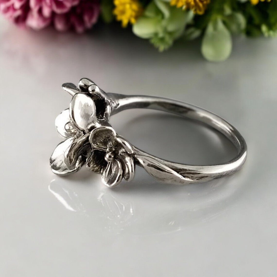 Sterling Silver Flower Ring - DV Jewelry Designs